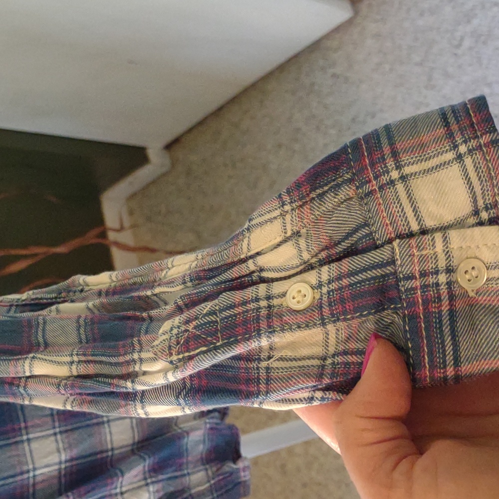 Paige plaid shirt. Size small - Picture 3 of 5